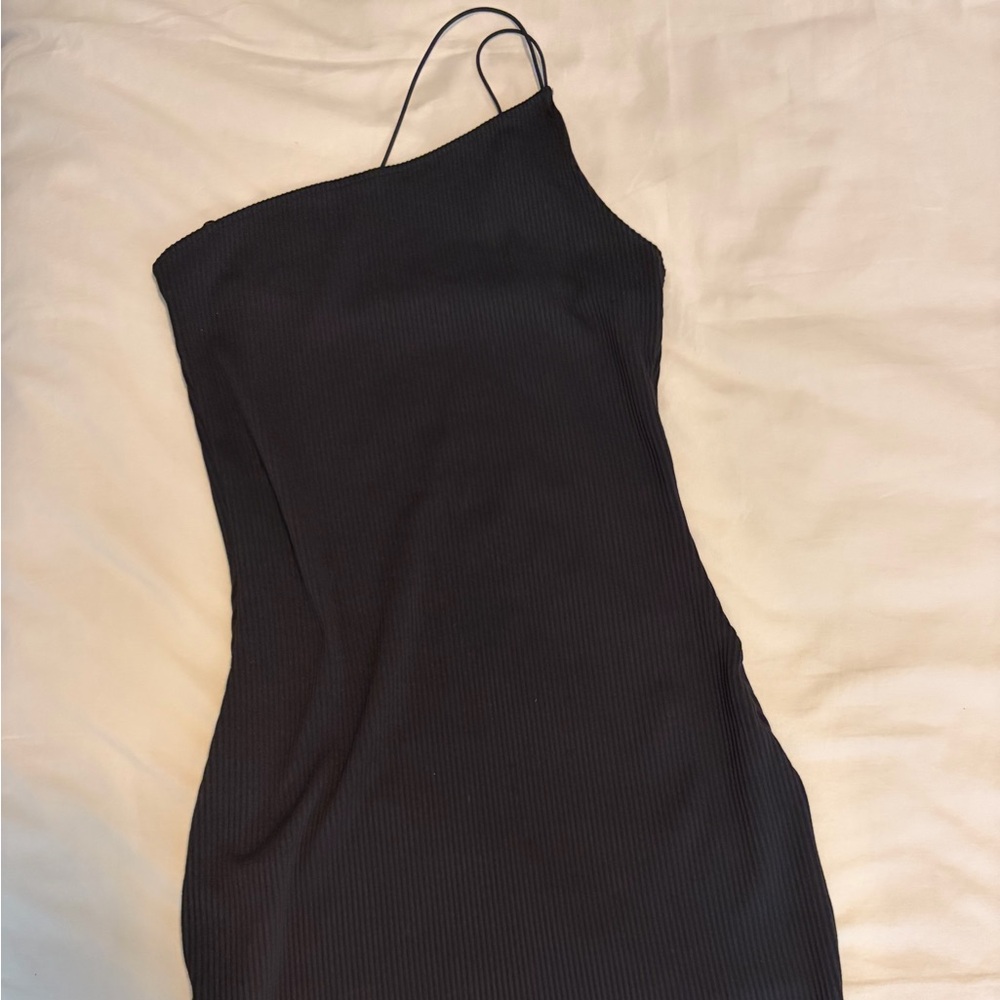 Elegant Black One-Shoulder Dress